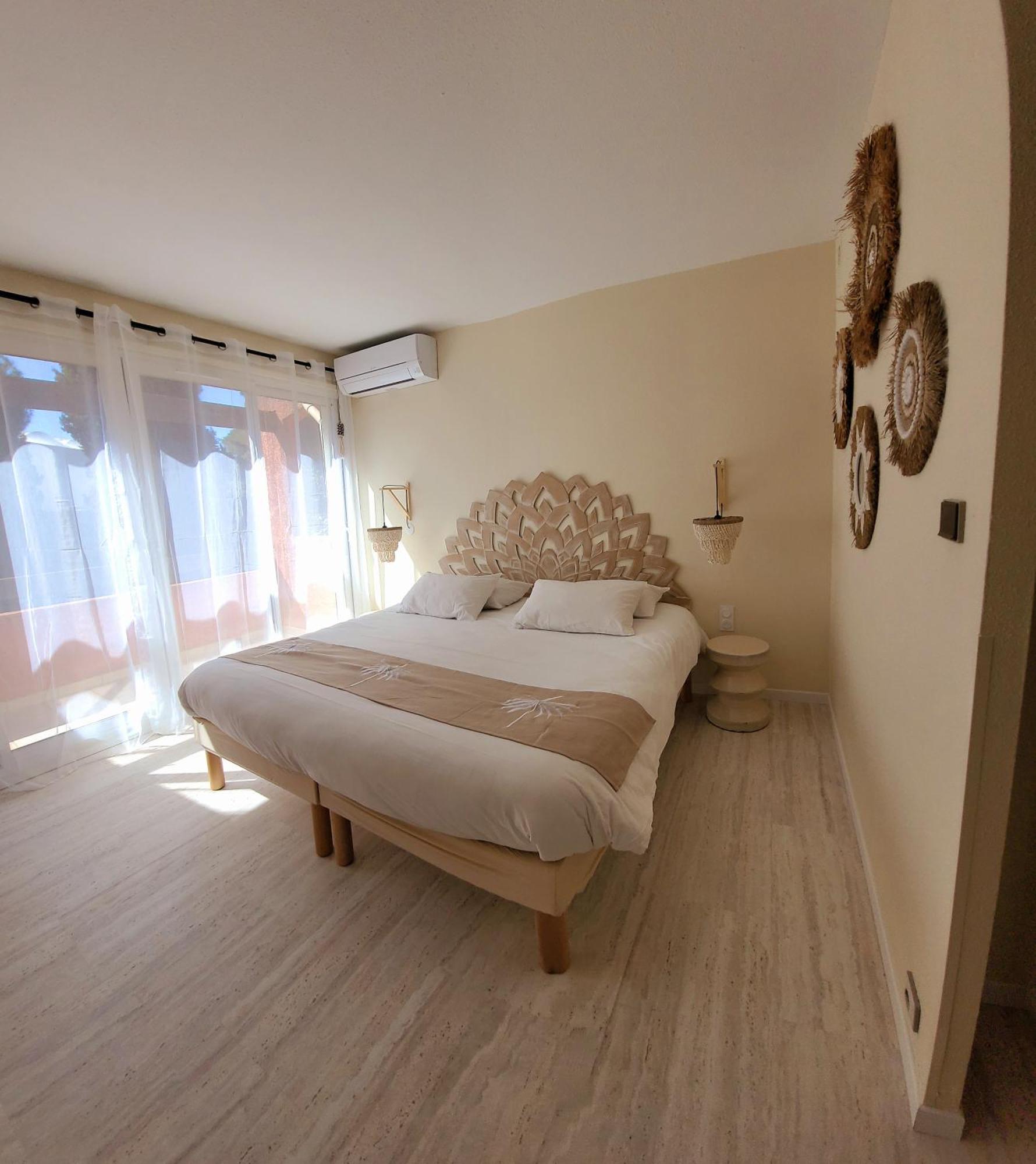 Hotel Tennis International Agde Bagian luar foto